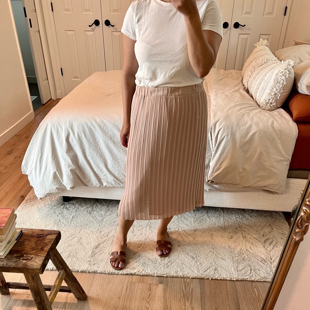 Zara accordion midi skirt in blush peach